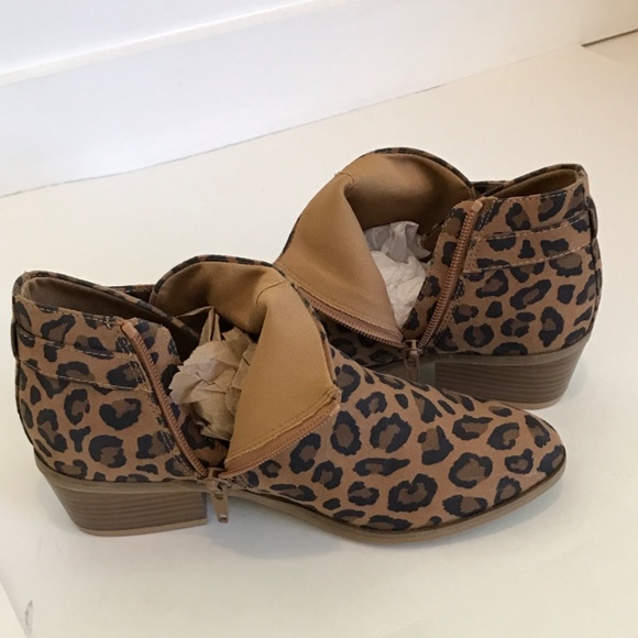 OLD NAVY Leopard Ankle Boots Low Block Heel Booties NWOT Women’s Size 6 - Picture 10 of 16